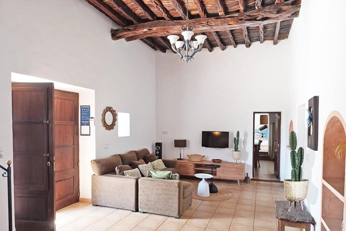 Villa Maison Calme Wifi, Aircon, Private Pool