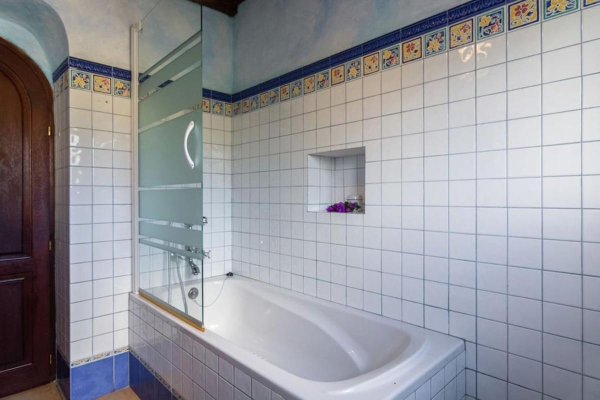 Maison Calme Wifi, Aircon, Private Pool