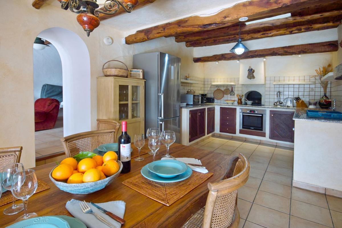 Maison Calme Wifi, Aircon, Private Pool